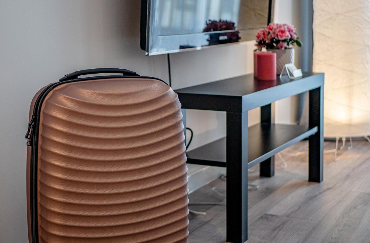 Apartamenty Homely Place Blisko Starego Rynku - Parking Poznań Eksteriør billede